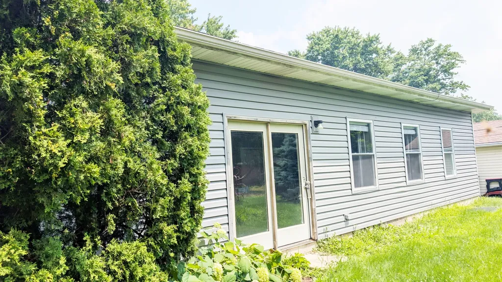 568 Manor Place Aurora IL 60506