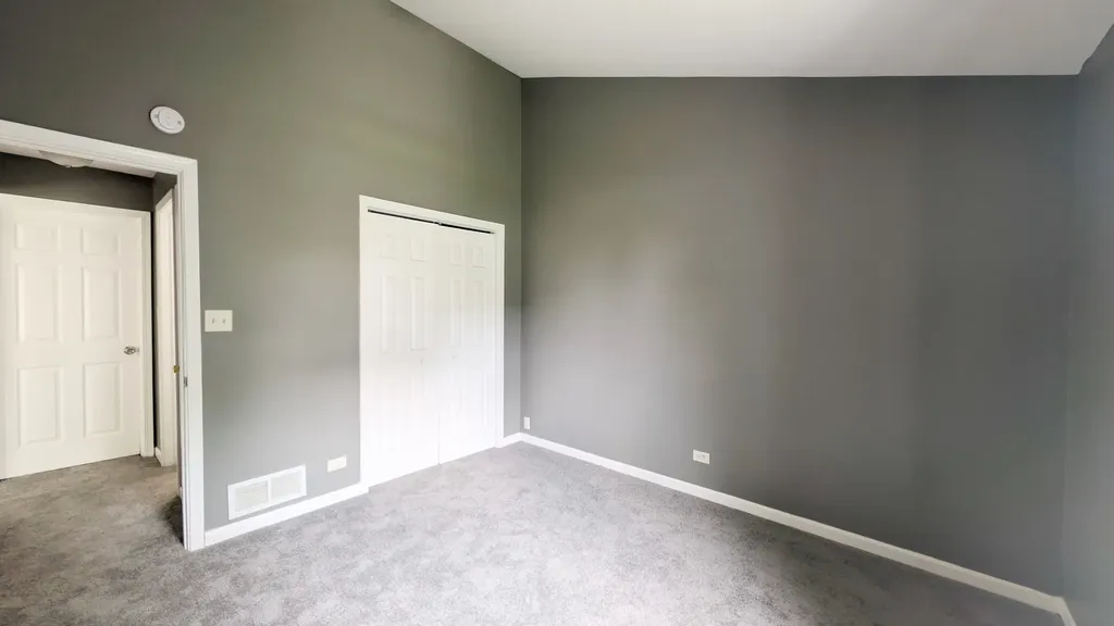568 Manor Place Aurora IL 60506