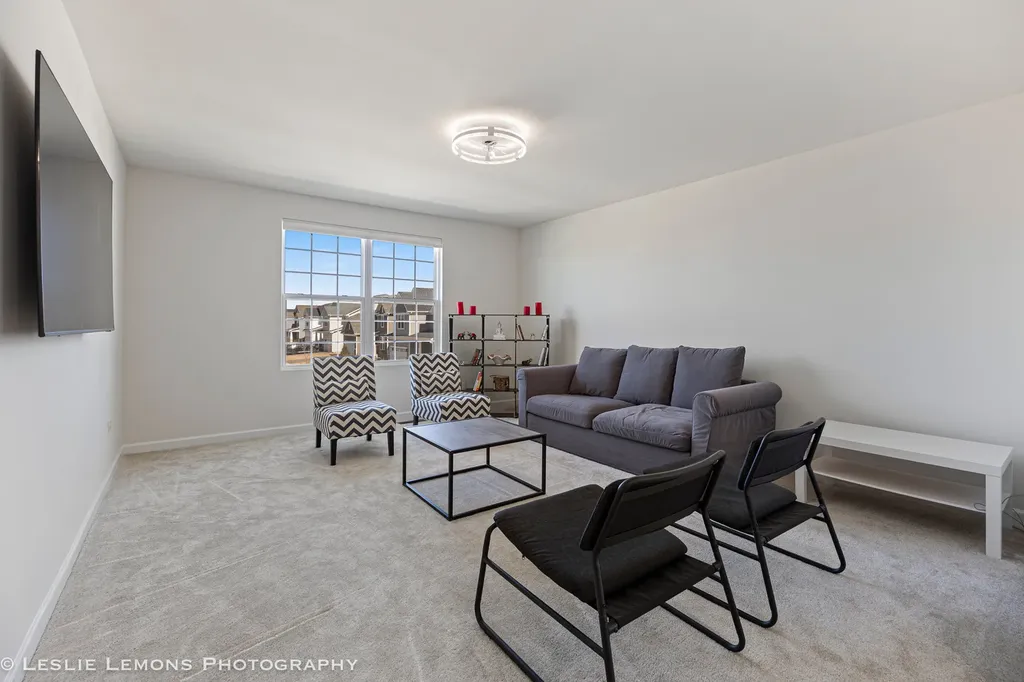 2225 Bent Grass Way Bolingbrook IL 60490