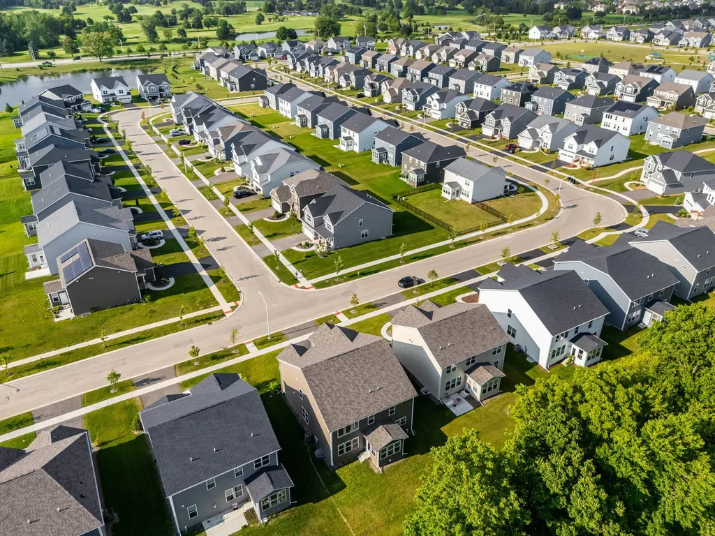 2225 Bent Grass Way Bolingbrook IL 60490