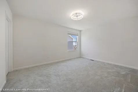 2225 Bent Grass Way Bolingbrook IL 60490