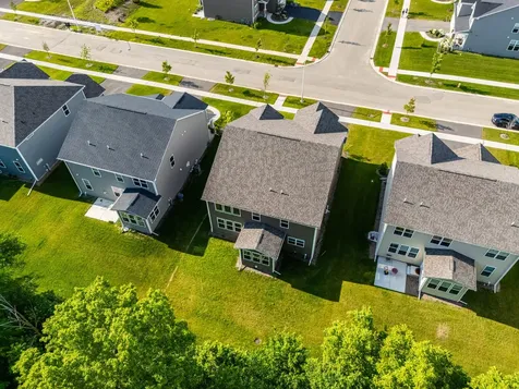 2225 Bent Grass Way Bolingbrook IL 60490