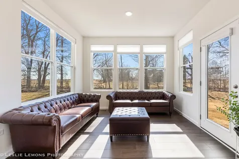 2225 Bent Grass Way Bolingbrook IL 60490