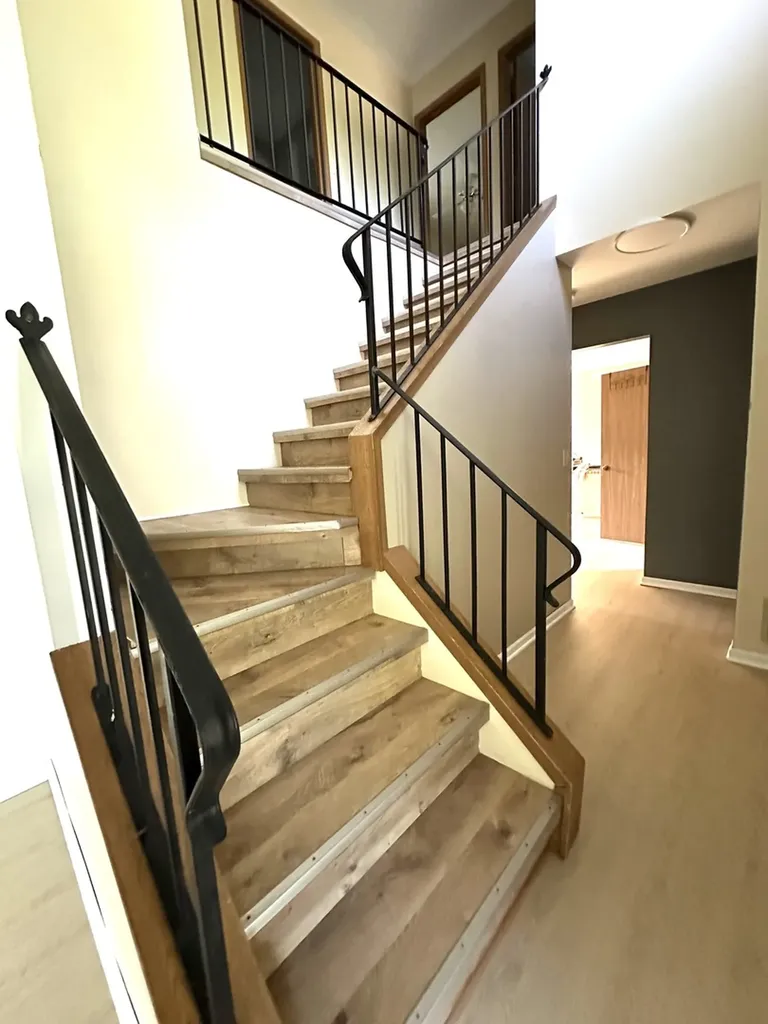 2303 Woodview Lane Naperville IL 60565