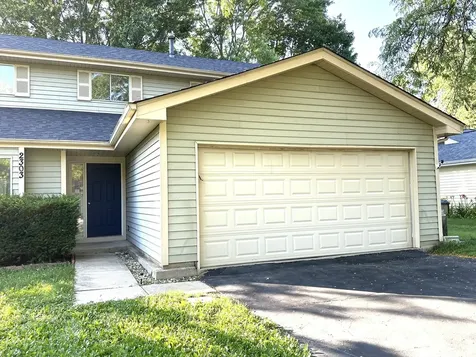 2303 Woodview Lane Naperville IL 60565