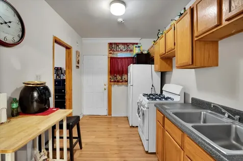 734 North Long Avenue Chicago IL 60644