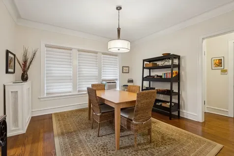 542 West Brompton Avenue Chicago IL 60657