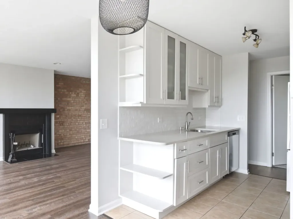 5950 Oakwood Drive Lisle IL 60532