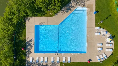 5950 Oakwood Drive Lisle IL 60532
