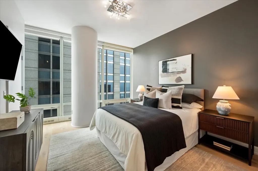 340 East Randolph Street Chicago IL 60601