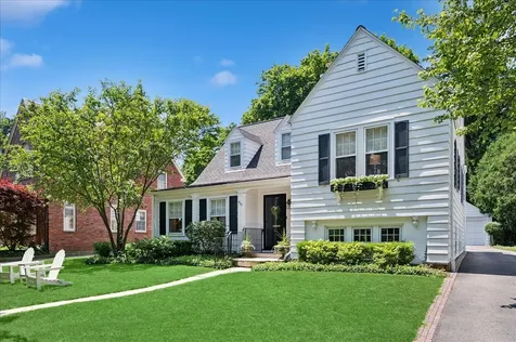420 Brier Street Kenilworth IL 60043