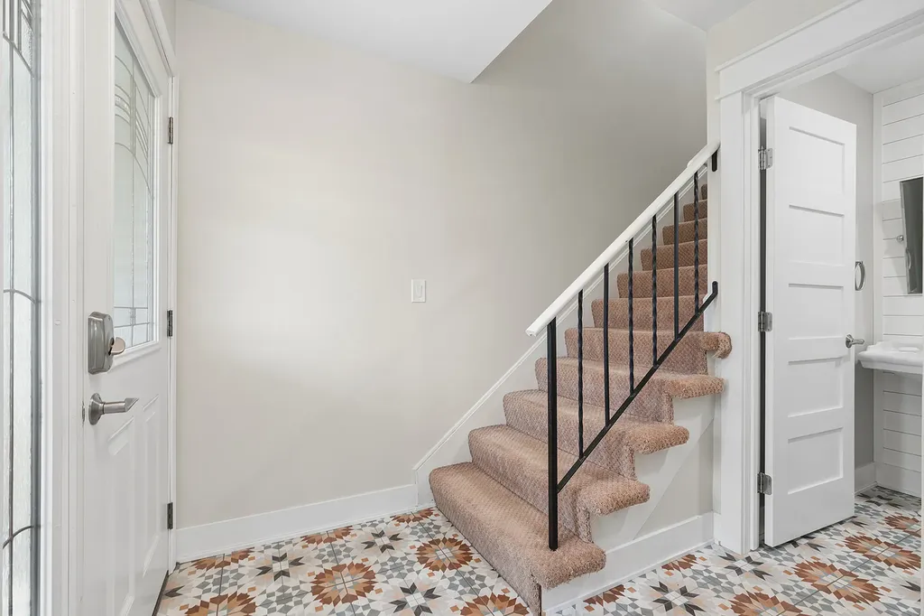 7605 Bristol Court Woodridge IL 60517