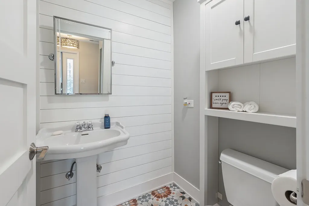 7605 Bristol Court Woodridge IL 60517