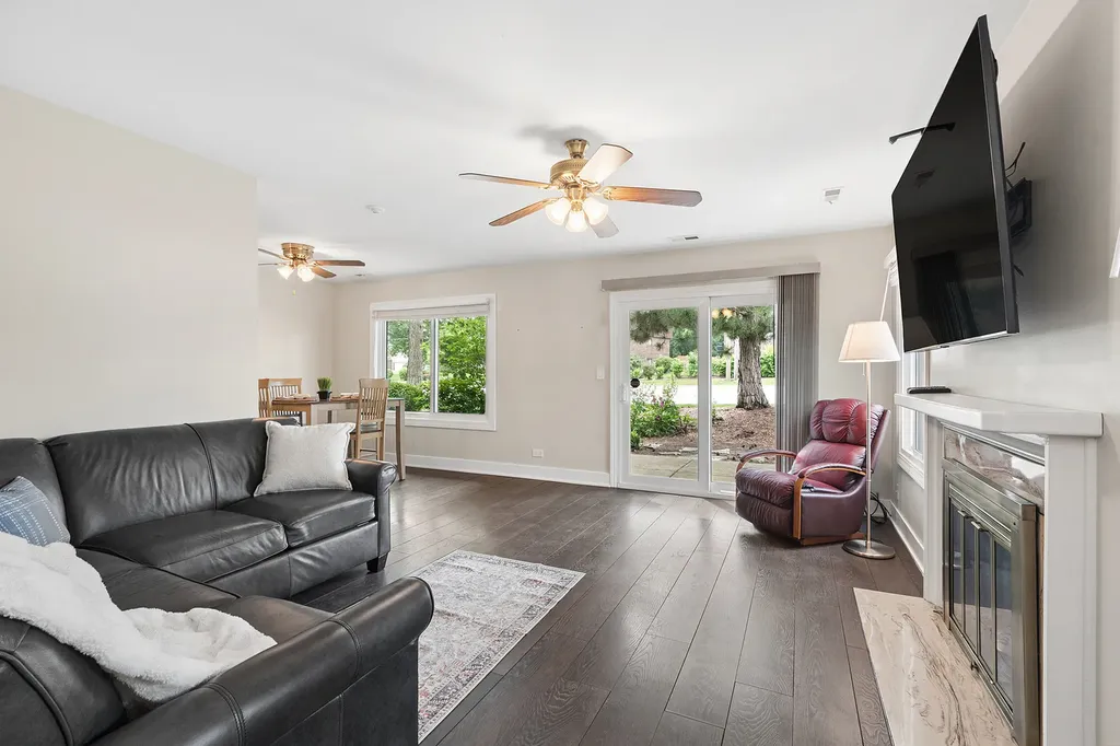 7605 Bristol Court Woodridge IL 60517