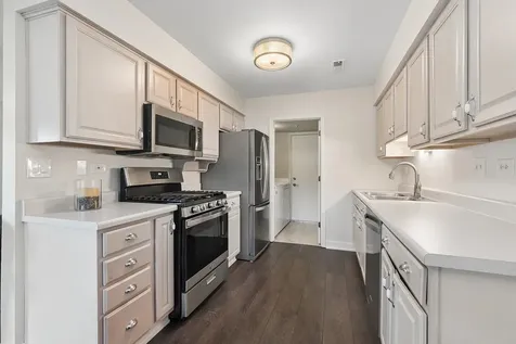 7605 Bristol Court Woodridge IL 60517