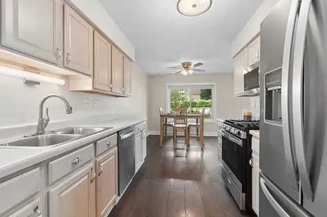 7605 Bristol Court Woodridge IL 60517