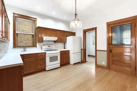 2630 North Sacramento Avenue Chicago IL 60647