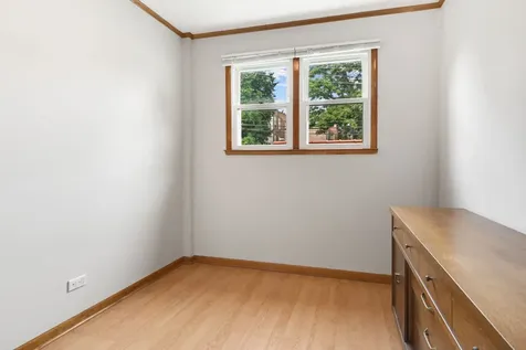 2630 North Sacramento Avenue Chicago IL 60647