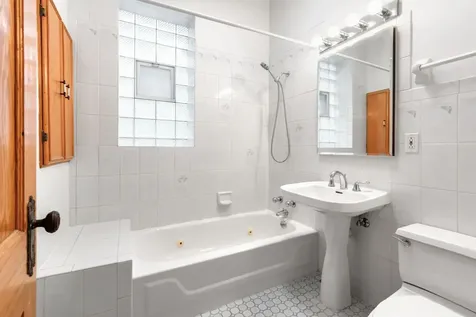 2630 North Sacramento Avenue Chicago IL 60647