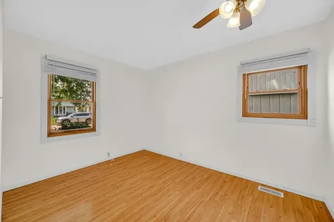 724 Union Avenue Romeoville IL 60446