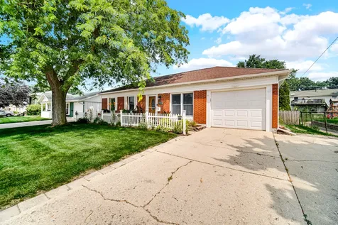 724 Union Avenue Romeoville IL 60446