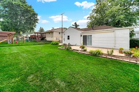 724 Union Avenue Romeoville IL 60446