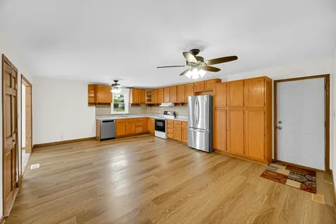 724 Union Avenue Romeoville IL 60446