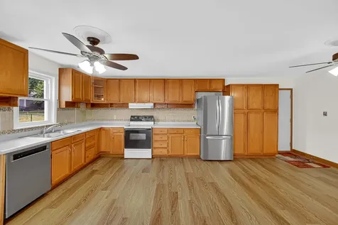 724 Union Avenue Romeoville IL 60446