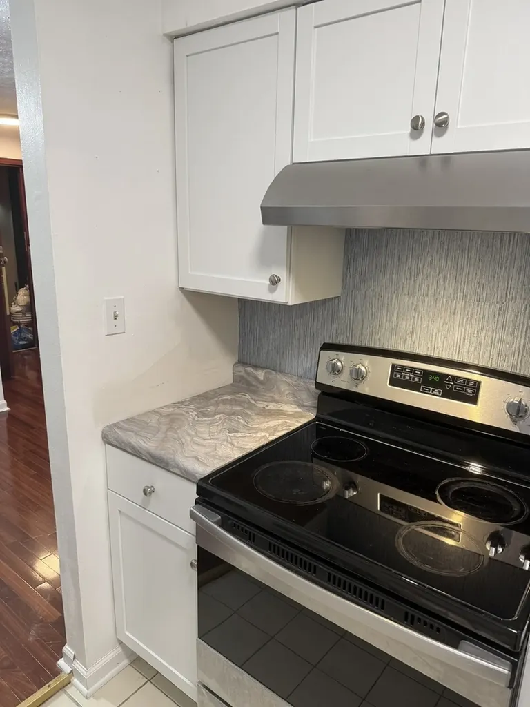 6142 Knoll Wick Road Willowbrook IL 60527