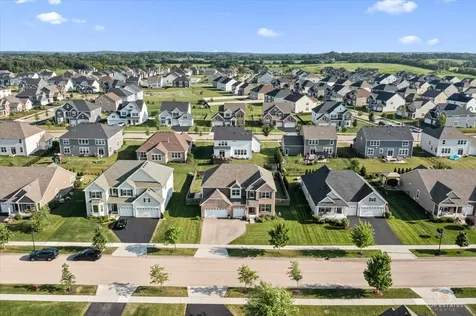 3617 Emerald Road Elgin IL 60124