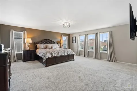 3617 Emerald Road Elgin IL 60124