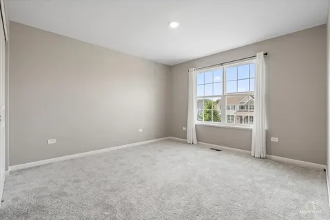 3617 Emerald Road Elgin IL 60124