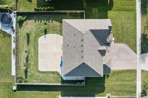 3617 Emerald Road Elgin IL 60124