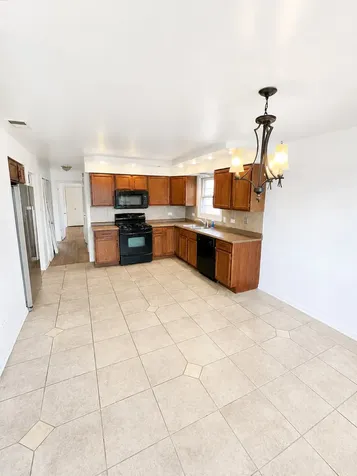 391 Madison Calumet City IL 60409