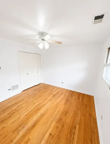 391 Madison Calumet City IL 60409