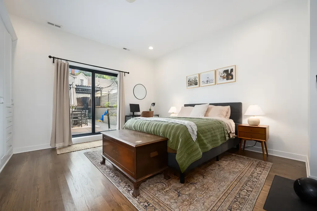 2104 West Belmont Avenue Chicago IL 60618