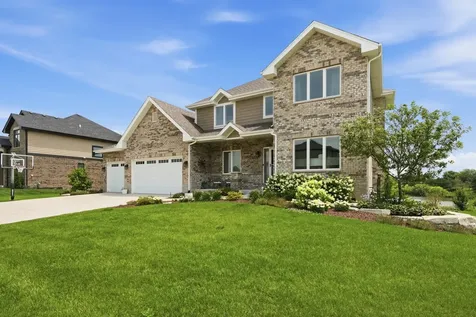 8279 Katie Lane Frankfort IL 60423