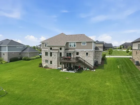 8279 Katie Lane Frankfort IL 60423