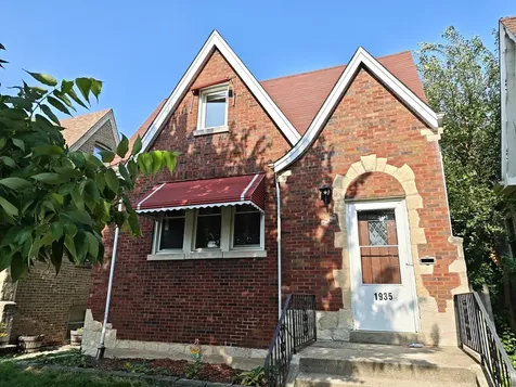 1935 Wenonah Avenue Berwyn IL 60402