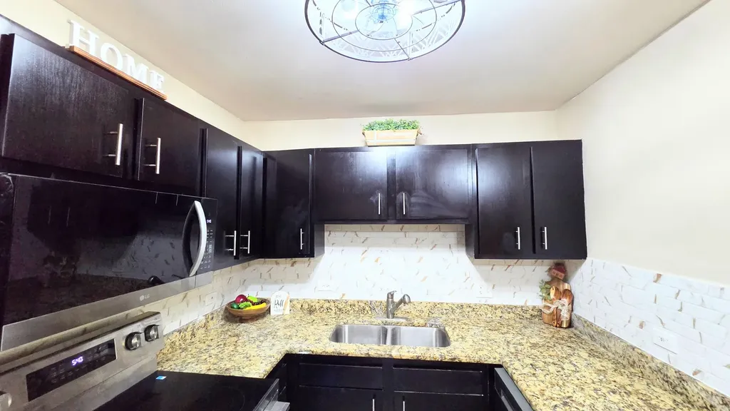 160 Dunteman Drive Glendale Heights IL 60139