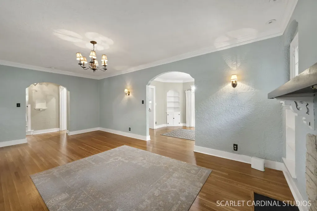 821 Howard Street Wheaton IL 60187