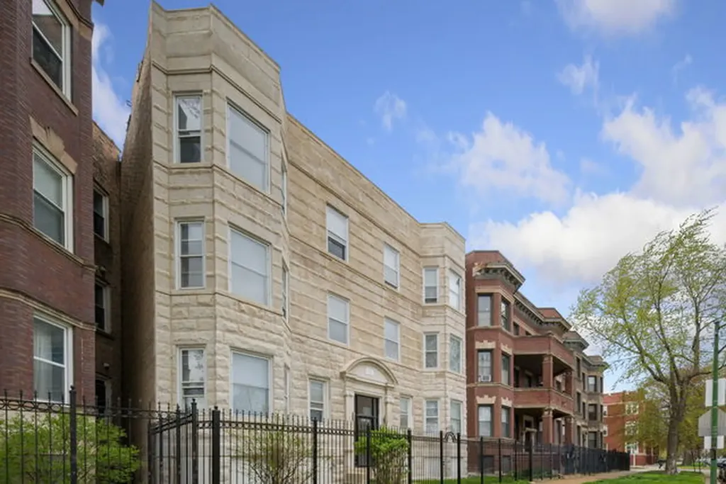 6110 South Ingleside Avenue Chicago IL 60637