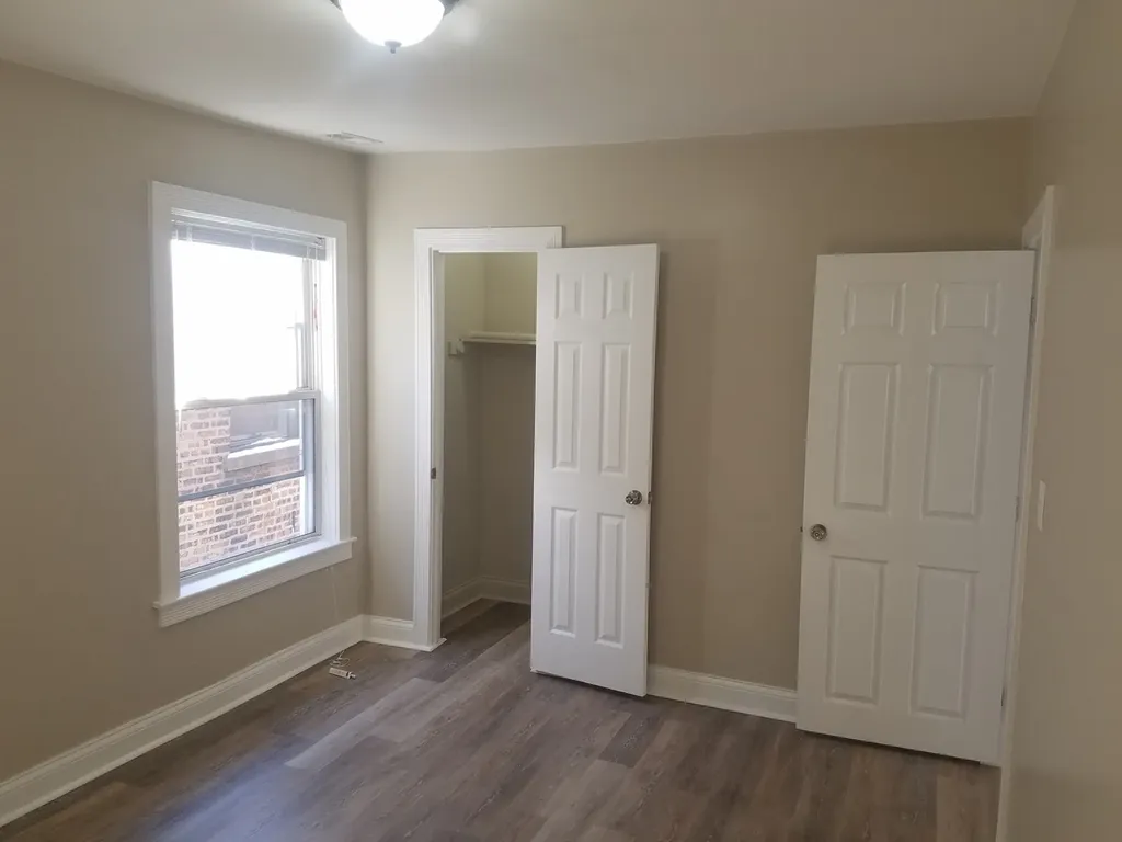 331 West 76th Street Chicago IL 60620