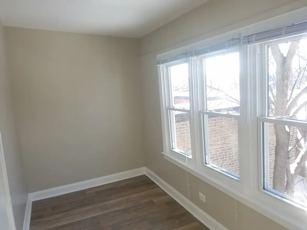 331 West 76th Street Chicago IL 60620