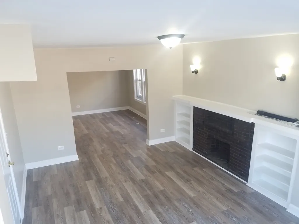 331 West 76th Street Chicago IL 60620