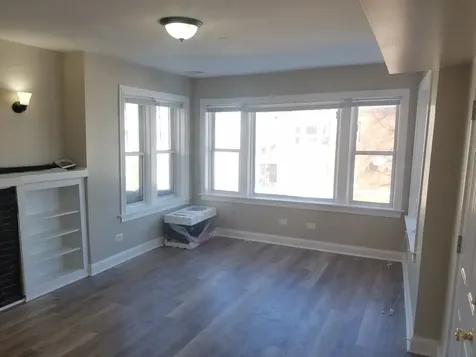 331 West 76th Street Chicago IL 60620