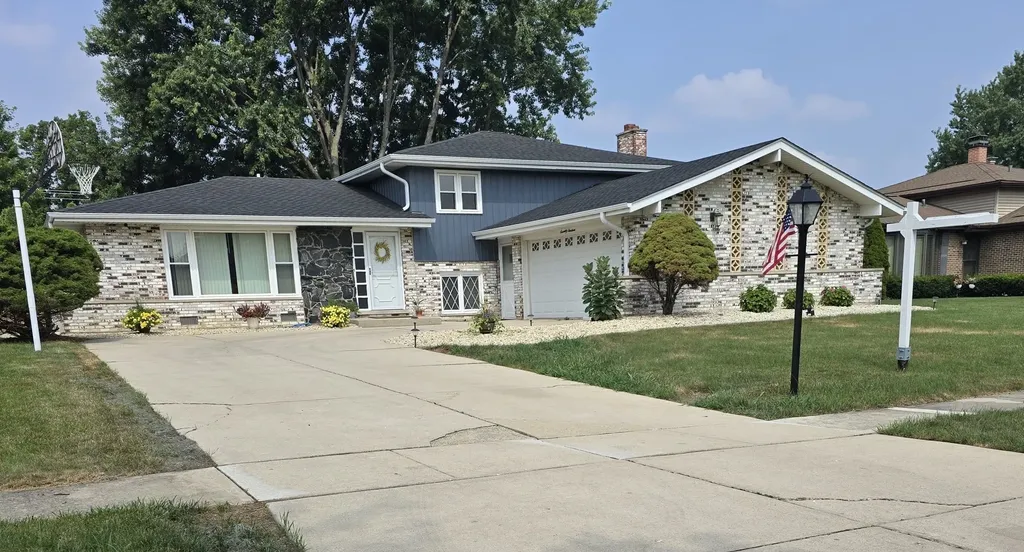 7014 Wilcox Avenue Darien IL 60561
