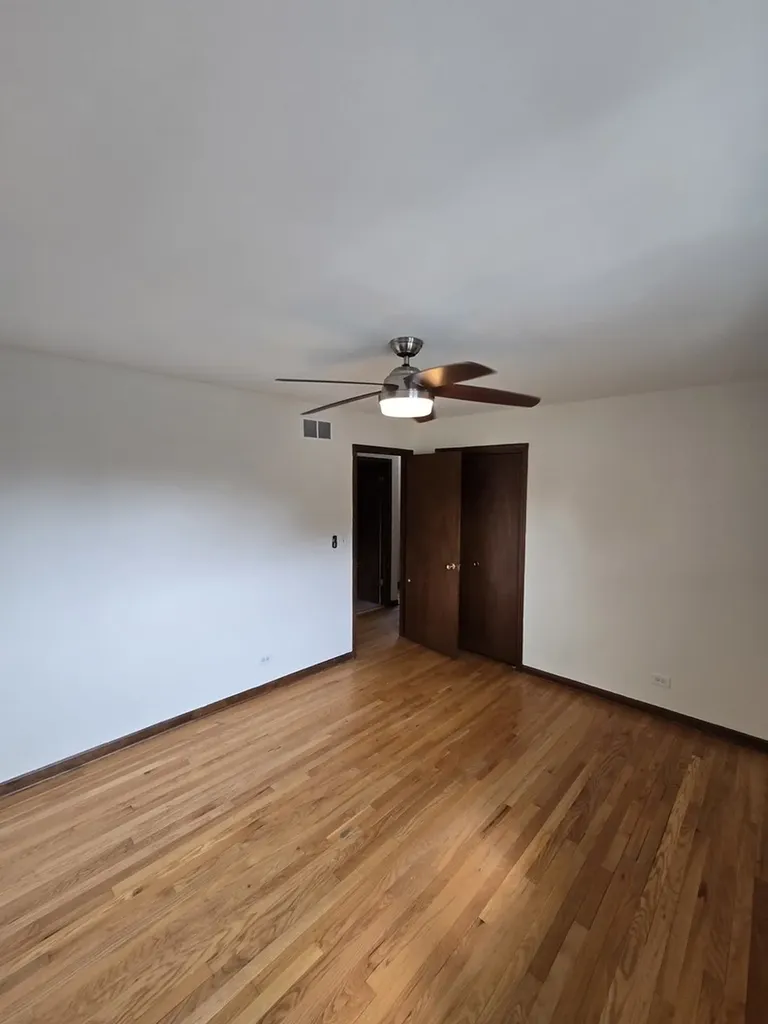 7014 Wilcox Avenue Darien IL 60561