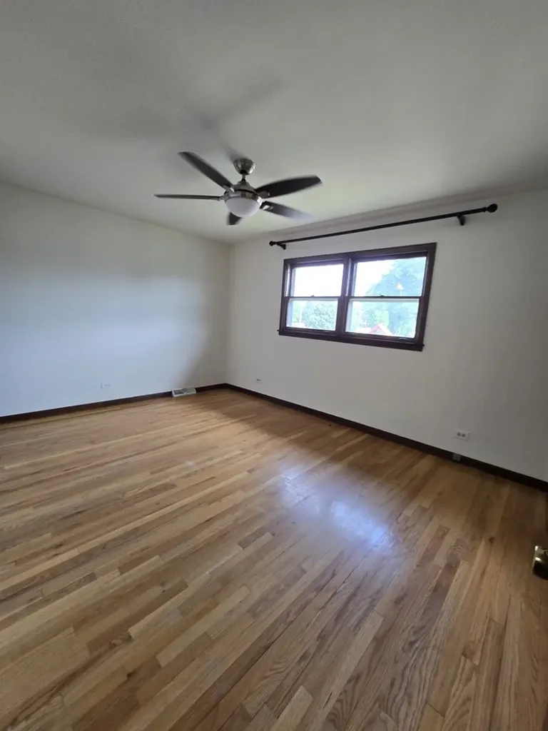 7014 Wilcox Avenue Darien IL 60561