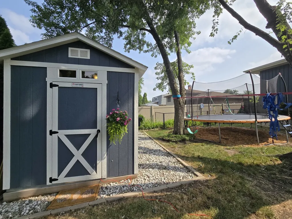 7014 Wilcox Avenue Darien IL 60561